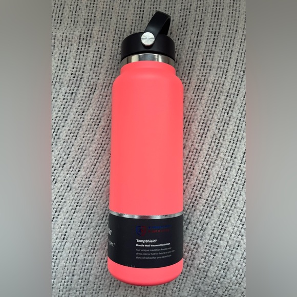 ⚠️SOLD⚠️Hydro Flask Water Bottle 40oz- Hibiscus - Wide Mouth - Picture 5 of 15